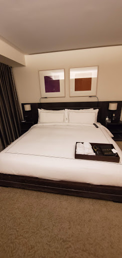 Hotel «Conrad New York», reviews and photos