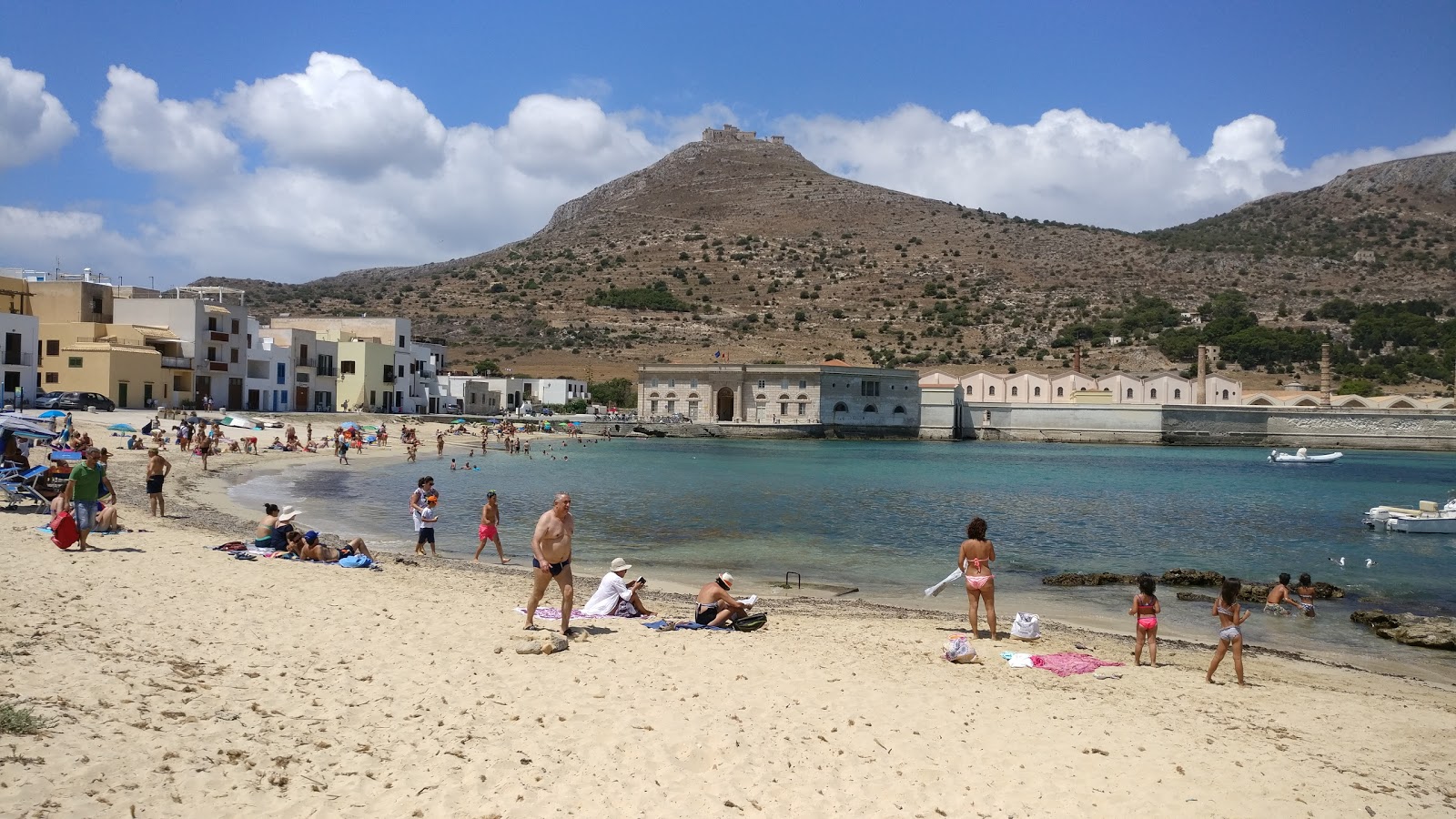 Foto de Praia de Praia apoiado por penhascos