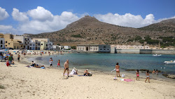 Foto de Praia de Praia apoiado por penhascos