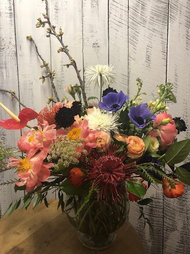 Florist «Fleur De Lis», reviews and photos, 460 Ocean St, South Portland, ME 04106, USA