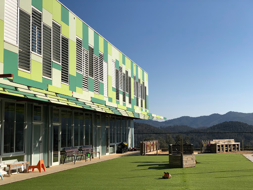 Escola Els Castanyers Zer Guilleries, Institución educativa pública en Viladrau,Girona