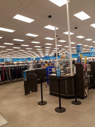 Clothing Store «Ross Dress for Less», reviews and photos, 720 Woollomes Ave, Delano, CA 93215, USA