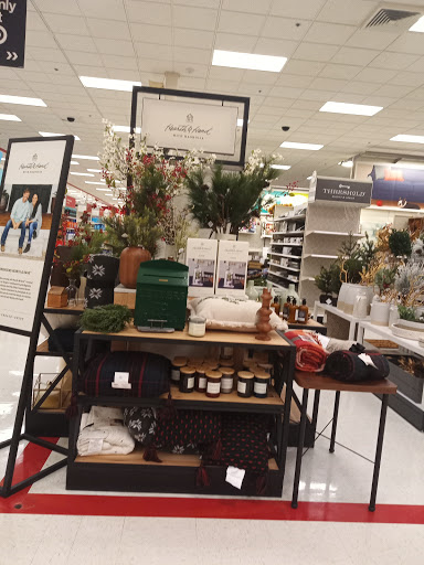 Department Store «Target», reviews and photos, 850 W North Ave, Melrose Park, IL 60160, USA