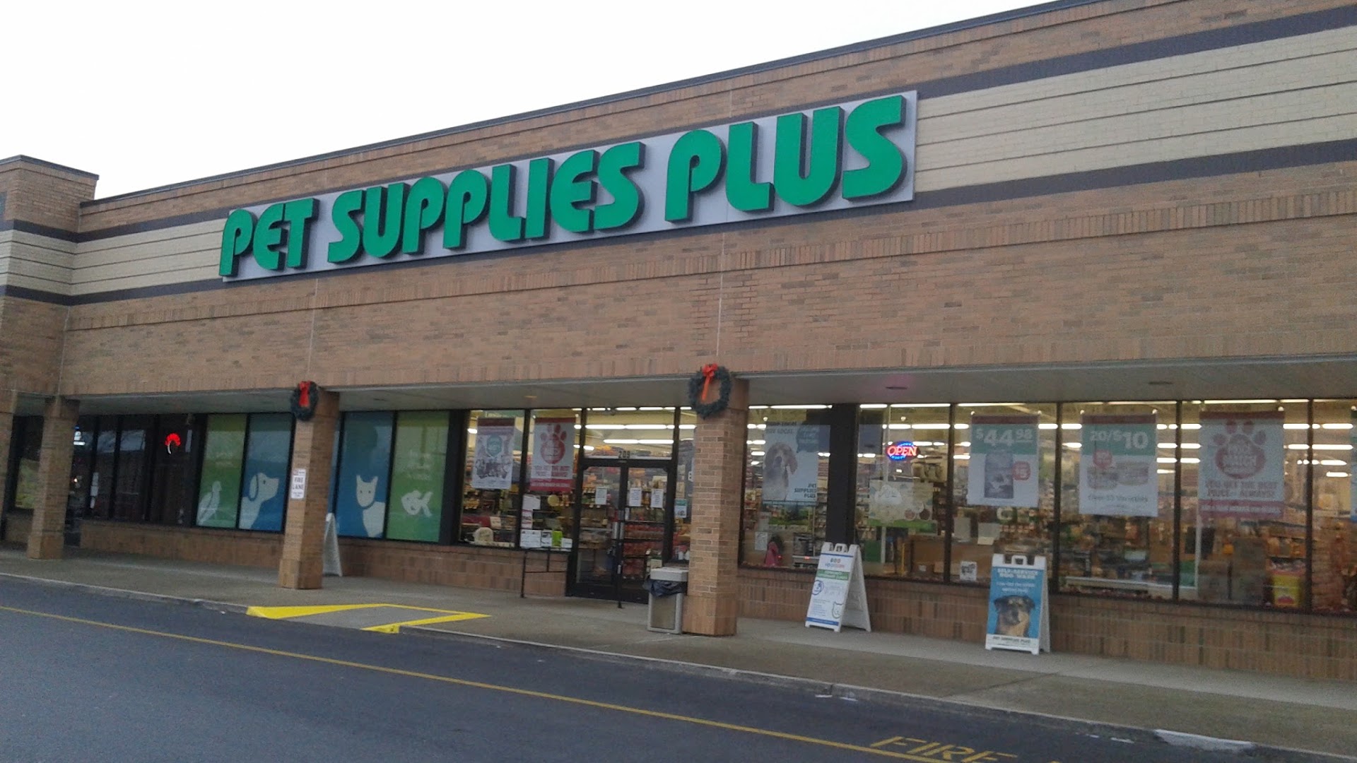 Pet Supplies Plus Elizabethtown