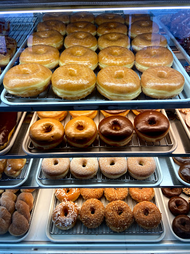 Bakery «Bingo Donuts», reviews and photos, 4915 N Blackstone Ave, Fresno, CA 93726, USA