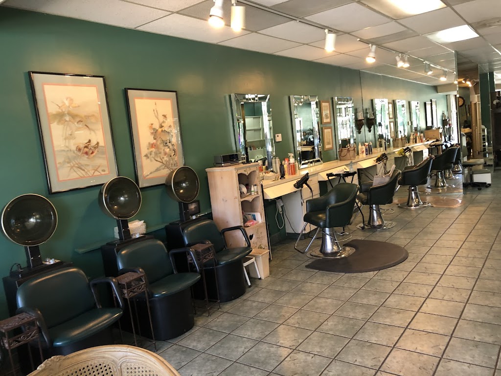 Carriage Trade Coiffures 91108