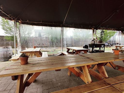 American Restaurant «red hills market», reviews and photos, 155 SW 7th St, Dundee, OR 97115, USA