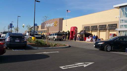 Discount Store «Walmart», reviews and photos, 1366 S Riverside Ave, Rialto, CA 92376, USA