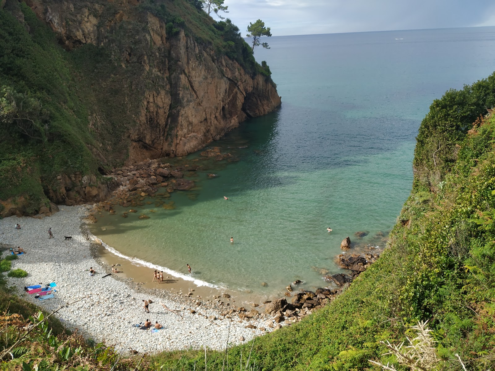 Foto von Playa Veneiro - beliebter Ort unter Entspannungskennern