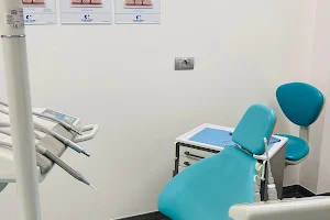 Sorridi alla Vita Dentisti per Passione image