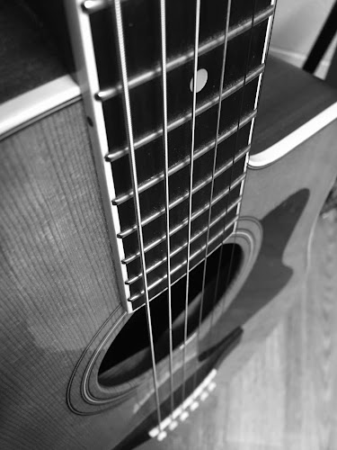 Reviews of Allmusic Guitar Tuition in Hamilton - Music store