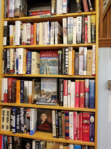 Book Store «LBI Book Swap», reviews and photos, 301-401 9th St, Beach Haven, NJ 08008, USA