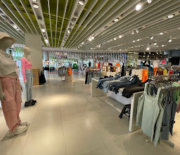 Bershka BSC photo