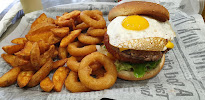 Plats et boissons du Restaurant de hamburgers Maréchal Burger Chantilly - n°5