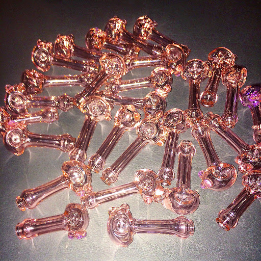 Tobacco Shop «Happy Clouds Smoke Shop», reviews and photos, 7205 N Lamar Blvd #200, Austin, TX 78752, USA