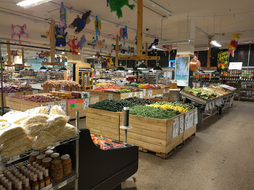 Grocery Store «Horrocks Farm Market», reviews and photos, 235 Capital Ave SW, Battle Creek, MI 49037, USA