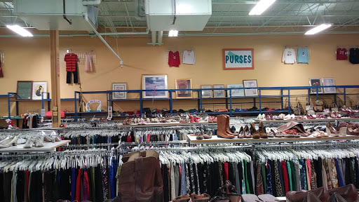 Thrift Store «Community Thrift Stores», reviews and photos, 1047 SE Military Dr, San Antonio, TX 78214, USA