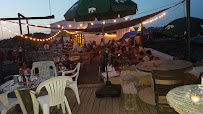 Atmosphère du Bar-restaurant à huîtres La Cabane à Brem-sur-Mer - n°19