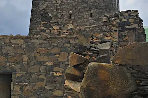 قلعة أثرية image