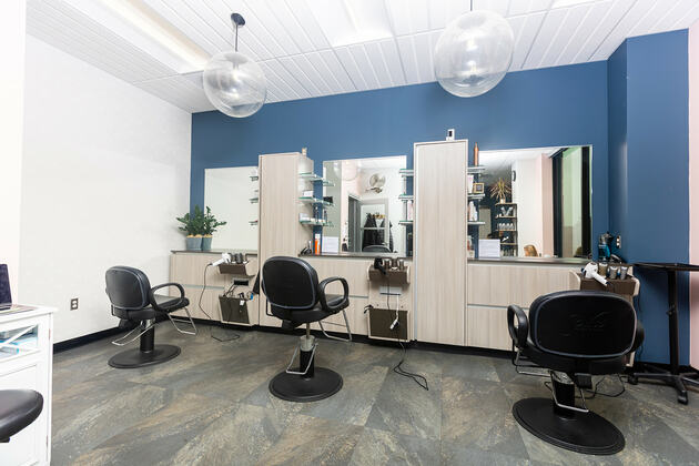 Sola Salon Studios 20850