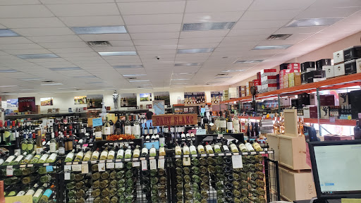 Liquor Store «Ives Road Wine & Spirits», reviews and photos, 20 Ives Rd # 103A, Wallingford, CT 06492, USA