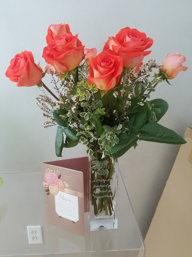 Florist «Wyoming Florist», reviews and photos, 401 Wyoming Ave, Cincinnati, OH 45215, USA