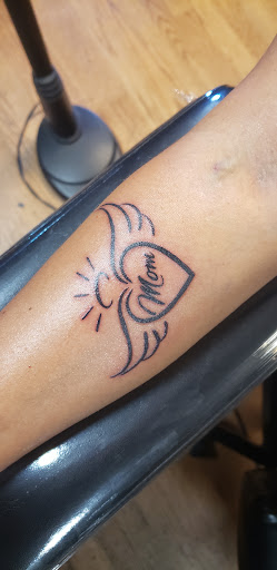 Tattoo Shop «Irish Jay Tattoo», reviews and photos, 902 NY-25A, Miller Place, NY 11764, USA