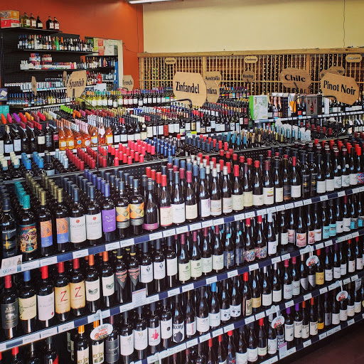 Liquor Store «Big Bear Wine & Liquor, Inc.», reviews and photos, 2037 S Pueblo Blvd, Pueblo, CO 81005, USA