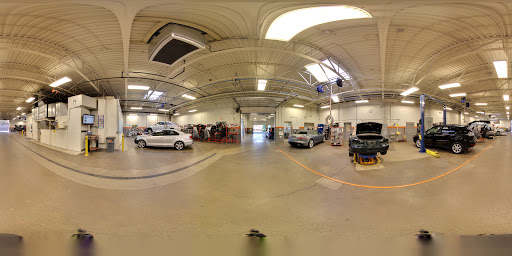 Auto Body Shop «LJI Collision Center Beachwood», reviews and photos, 27100 Chagrin Blvd, Beachwood, OH 44122, USA