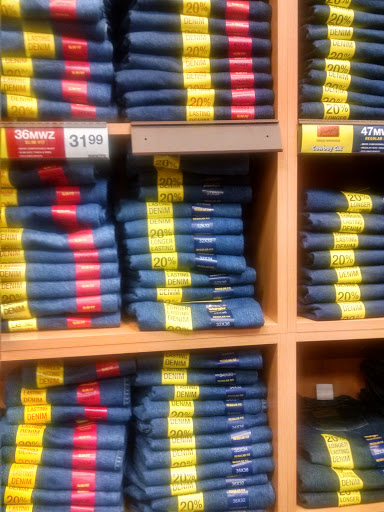 Shopping Mall «West Acres Regional Shopping Center», reviews and photos, 3902 13th Ave S, Fargo, ND 58103, USA