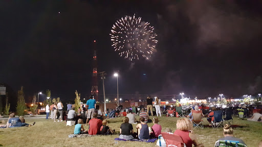 Shopping Mall «Merritt Park Shopping Center», reviews and photos, 1762 Merritt Blvd, Dundalk, MD 21222, USA