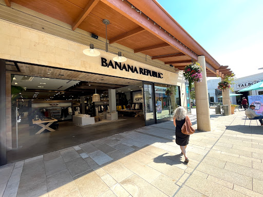 Shopping Mall «The Village at Corte Madera», reviews and photos, 1618 Redwood Hwy, Corte Madera, CA 94925, USA