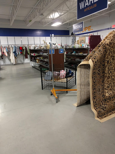 Thrift Store «Goodwill», reviews and photos