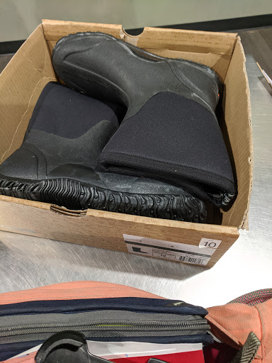 Shoe Store «DSW Designer Shoe Warehouse», reviews and photos, 3017 Waldorf Market Pl, Waldorf, MD 20603, USA