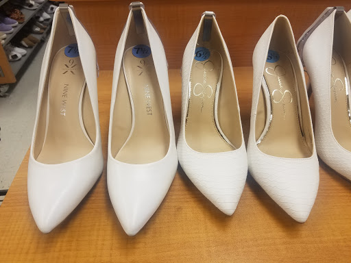 Department Store «T.J. Maxx», reviews and photos, 2711 S Rochester Rd, Rochester Hills, MI 48307, USA