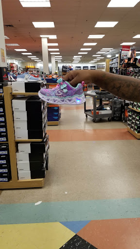 Shopping Mall «Main Avenue Shopping Plaza», reviews and photos, 380 Main Ave, Norwalk, CT 06851, USA