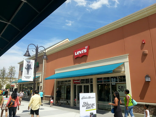 Shopping Mall «Gloucester Premium Outlets», reviews and photos, 100 Premium Outlets Dr, Blackwood, NJ 08012, USA