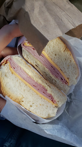 31 Ave Stop Deli by null