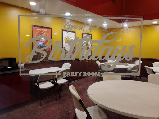 Movie Theater «Goodrich Holland 7», reviews and photos, 500 S Waverly Rd, Holland, MI 49423, USA