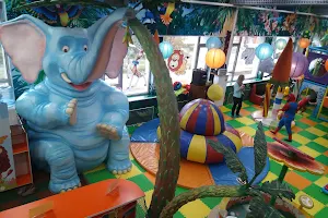 Antoshka, children's entertainment center image