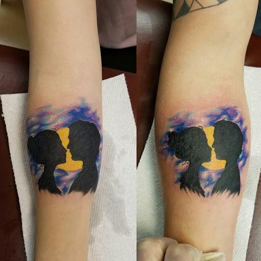 Tattoo Shop «Illustrator Tattoos», reviews and photos, 38505 Chestnut Ridge Rd, Elyria, OH 44035, USA