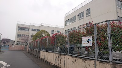 福春小学校