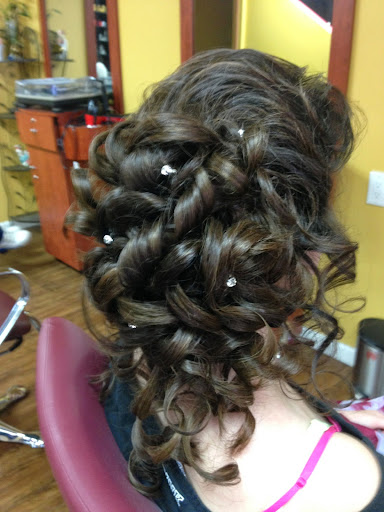 Hair Salon «Hair Hut Studio Salon», reviews and photos, 295 Saw Mill River Rd # A, Yonkers, NY 10701, USA