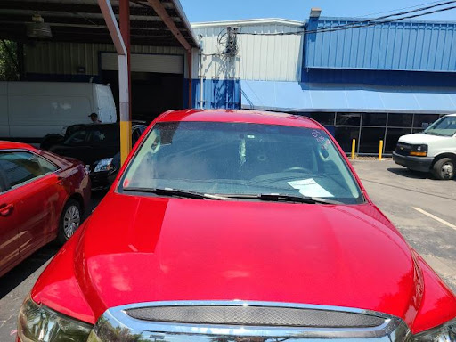 Auto Body Shop «Maaco Collision Repair & Auto Painting», reviews and photos, 5409 Anderson Rd, Tampa, FL 33614, USA