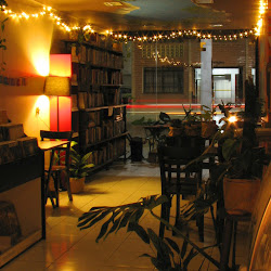 Salvador Vegan Café, Livros e Discos