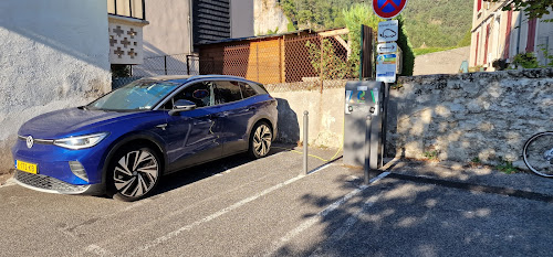 RÉVÉO Charging Station à Meyrueis