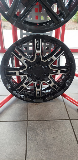 Tire Shop «Discount Tire Store - Hamilton, OH», reviews and photos, 2862 Princeton Rd, Hamilton, OH 45011, USA