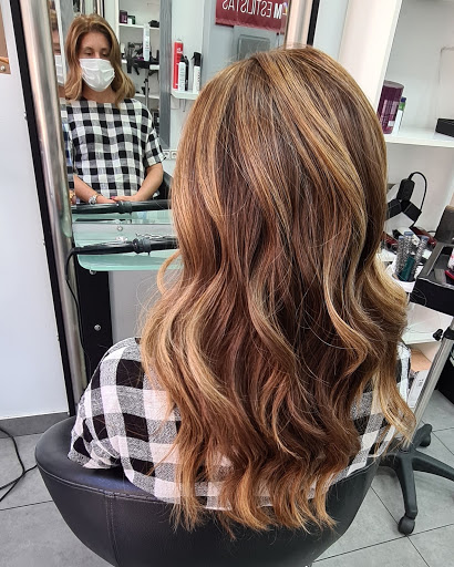 AM Estilistes Unisex en La Pobla de Vallbona, Valencia