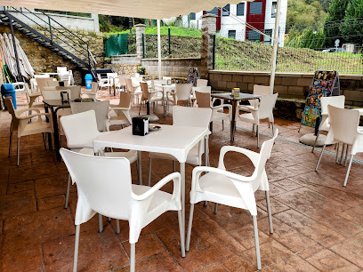 La Pachelina Gastro Bar - Av Carr del Puerto, 33830 Belmonte, Asturias, Spain