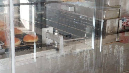 Bakery «Krispy Kreme Doughnuts», reviews and photos, 208 W 14 Mile Rd, Troy, MI 48083, USA